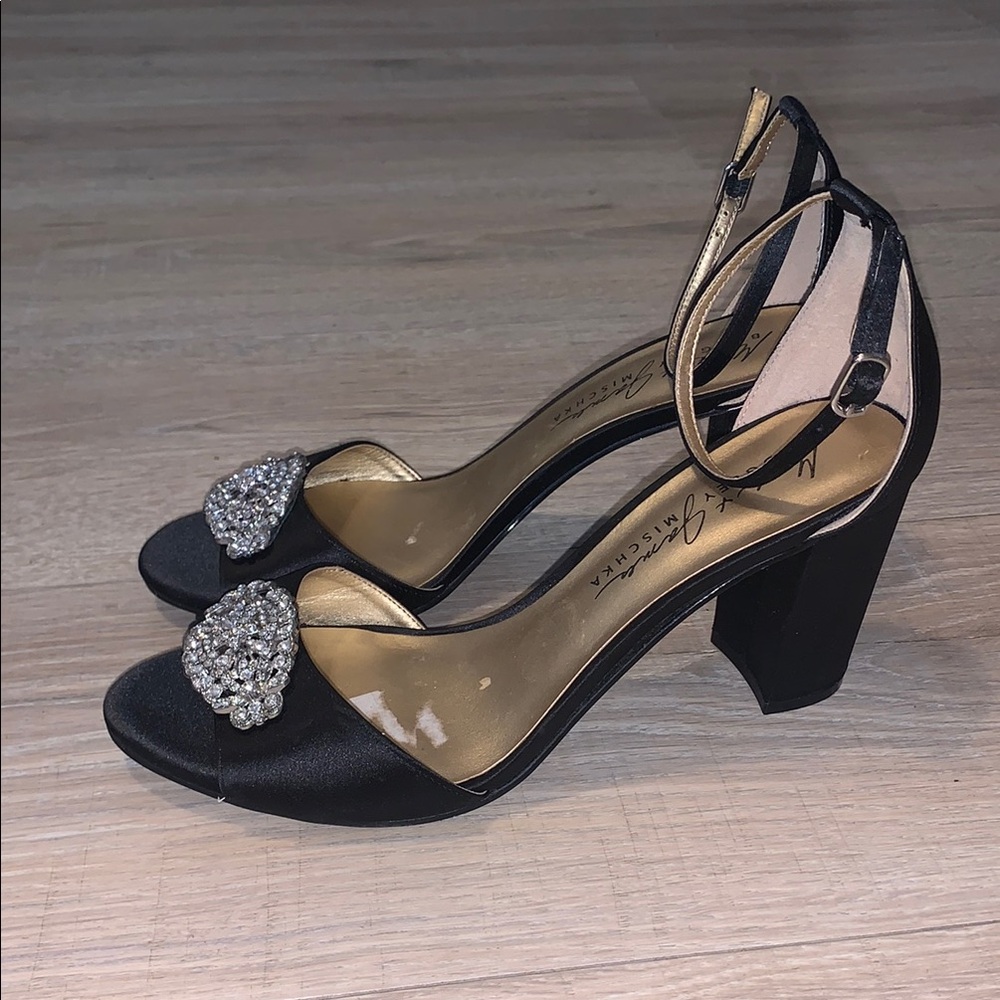 Mark & James Mischka Black Satin Filigree Rhinestone Chunk Heel Size 8.5